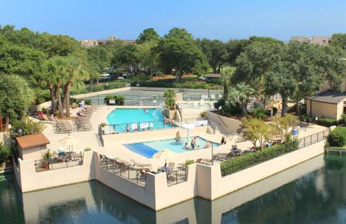 Folly Field Apartment | Island Club