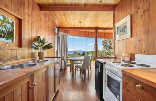 Adventure Bay House | Island Cottage - Bruny Island