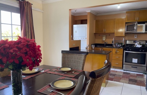 Mango Walk Apartment | Island Escape @ Mango Walk Country Cub-Free Airport Pick Up