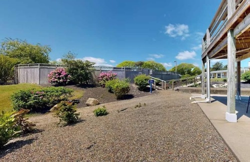 Oak Bluffs Condo | Island Inn - Residential Suite - 36G - Dog-friendly - Oak Bluffs, MA