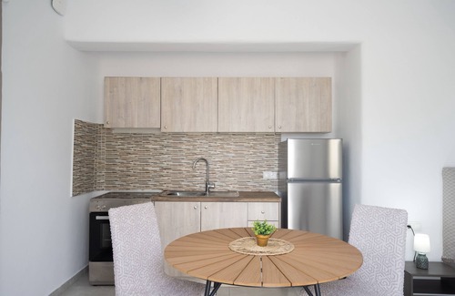 Plintri Apartment | Island Nest Mykonos Suite w Shared Pool