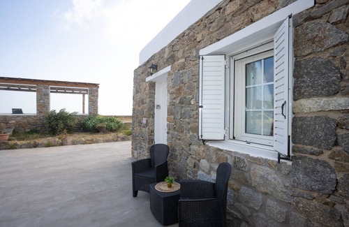 Plintri Apartment | Island Nest Mykonos Suite w Shared Pool