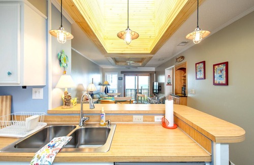 Atlantic Beach Condo | Island Time Oceanfront Condo on Atlantic Beach