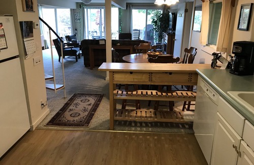 Poynette Cottage | Island View Hideaway-Peaceful, On Water, Canoe, Scenic, Birds, Nature, Sandbars!