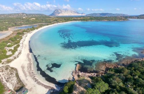 Case Peschiera-Lu Fraili Apartment | ISS Travel, L'Uddastru Panoramic Apartments - with private outdoor terrace