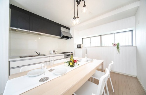 Yokkaichi House | It is a large house in Hanatsunaka Yokkaichi Cit/Yokkaichi Mie