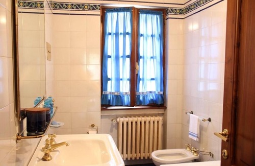 Loreto Aprutino Villa | Ancient farmhouse with vaulted ceilings, surrounded by centuries-old olive trees and splendid views