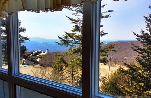 Banner Elk House | It's all about Location Ski in Ski out on top of the mountain