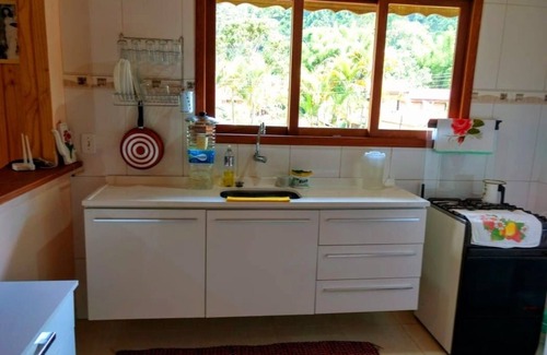 Visconde de Maua House | It's close to the center, cozy and ideal for resting and sightseeing.