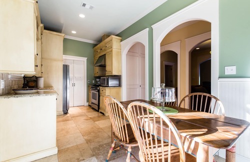 Oak Lawn House | It's Our Location.Easy to get to many Dallas Destinations