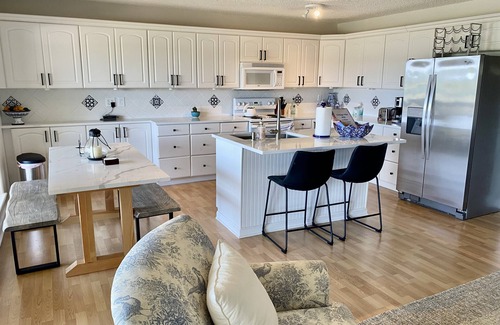 Comanche Point At Point Venture House | It’ Shore to Be a Great Stay!