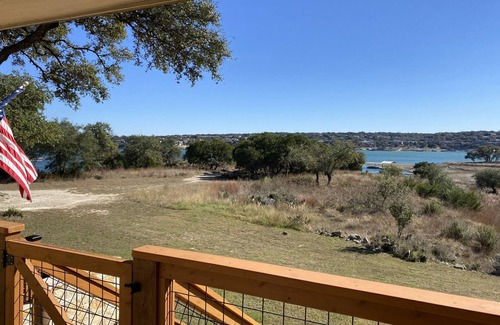 Comanche Point At Point Venture House | It’ Shore to Be a Great Stay!