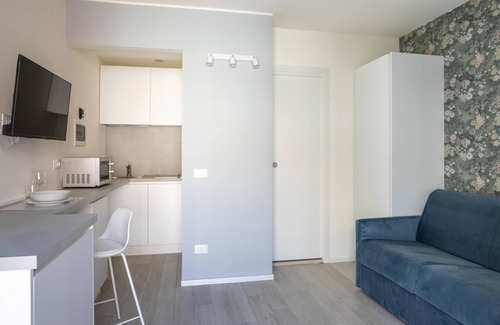 Magenta Apartment | Italianway - The B Village Superior