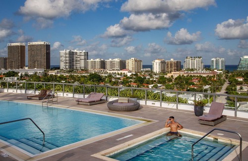 Bay Harbor Islands Apartment | Ivory on the Bay