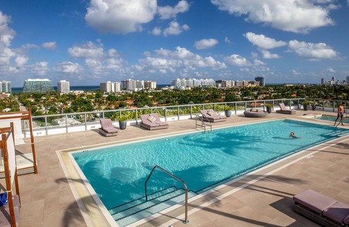 Bay Harbor Islands Apartment | Ivory on the Bay