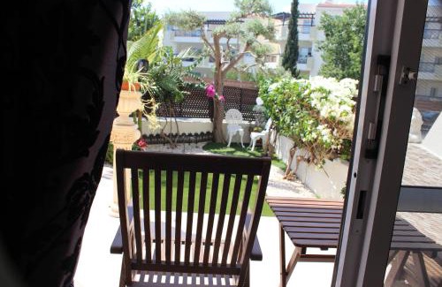 Universal House | Ivoton home