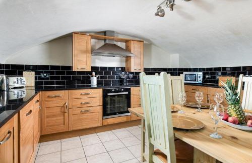 Upper Town House | Ivy House