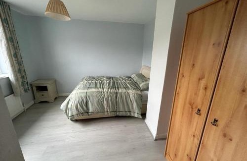 Leicester House | Ivydale Guest House