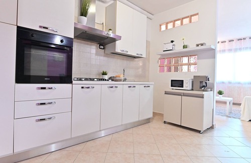 Pula Apartment | IzzHome Njoy