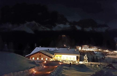 Cortina d'Ampezzo House | Jägerhaus Agriturismo