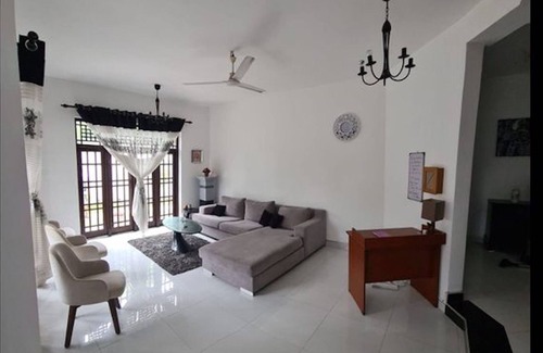 Uswetakeiyawa House | Ja-elas French Touch Entire Villa