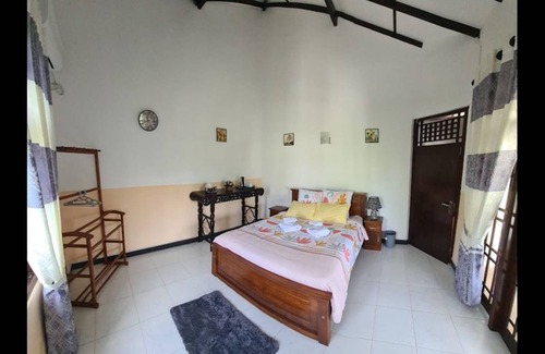 Uswetakeiyawa House | Ja-elas French Touch Entire Villa