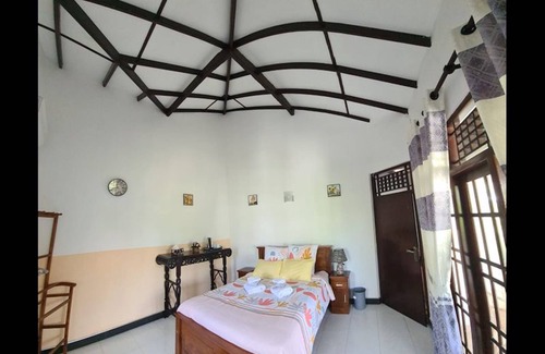 Uswetakeiyawa House | Ja-elas French Touch Entire Villa