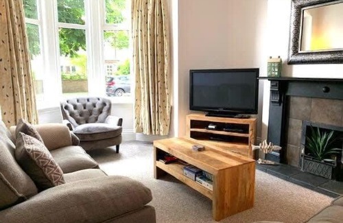 Muston House | Jackson Landing - Spacious house with central location