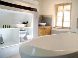 Krondorf House | Jacobs Creek Retreat - Barossa Valley