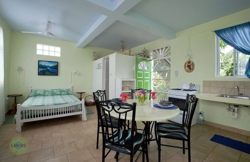 Calibishie House | Jacoway Inn