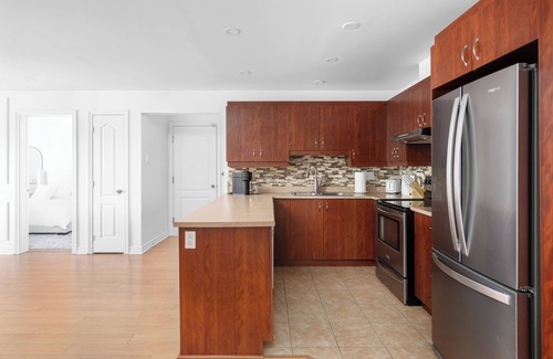 Laval Condo | Jacque Retreat