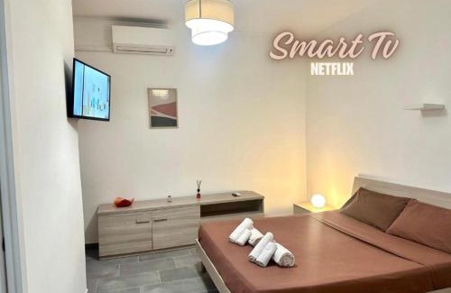 Velletri Apartment | Jacuzzi con Vista Favelas - Il Tuo Rifugio Esotico Urbano