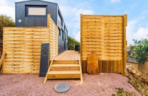 Trevou-Treguignec Ski Chalet | Jacuzzi Tiny-House face mer Evasion sur la falaise