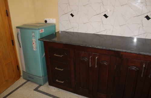 Jaffna House | Jaffna Travel & Guest Inn: 3 AC Bedroom housenwith free parking