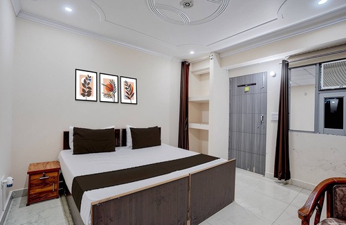 Greater Noida House | Jagdamba Homestay