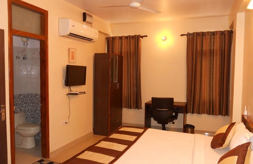 Vaishali Nagar Hotel | Jaipur Residences 1