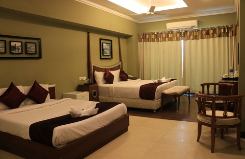 Indore Hotel | Jalsa Hotel & Banquets