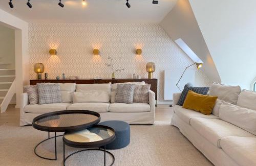 Knokke Apartment | JAMES 21 - exceptional retro design triplex apartment at the beach of Knokke