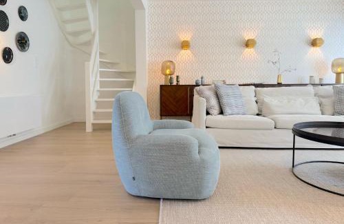 Knokke Apartment | JAMES 21 - exceptional retro design triplex apartment at the beach of Knokke
