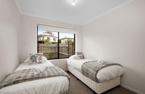 Jan Juc House | Jan Juc Living - Coastal Escape for 6
