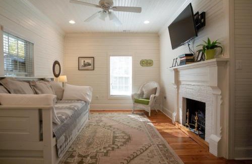 Old Fort House | Jarrett Creek Cottage