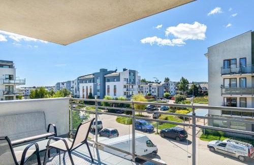 Pogorze Apartment | Jasny & Przestronny Apartament z Balkonem i Parkingiem by Rent like home