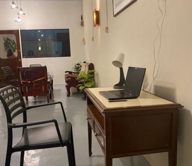 Kampung Jawa House | JAVA 6 HOME 5 min to Jonker