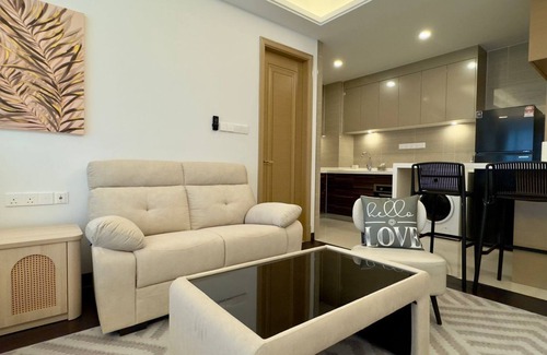 Central District Apartment | JB City CIQ-R&F Shopping Mall Apartment