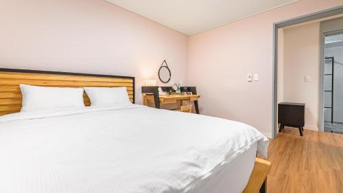 Gujwa House | Jeju eseutteuleya pension