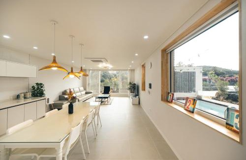 Pyoseon House | Jeju Page672