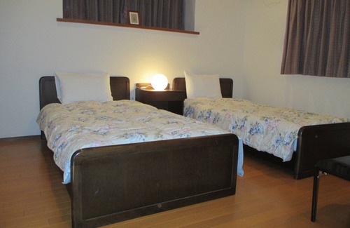 Hakone Bed & Breakfast | Jemsty Inn Hakone Ashinoko