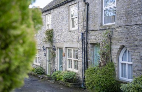 Middleham House | Jenny Wren Cottage