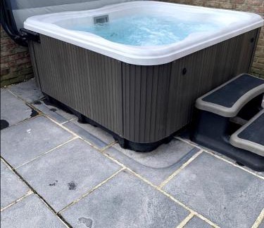 Skirpenbeck House | Jenson Cottage