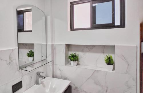 Banos de Agua Santa House | JEYDE house